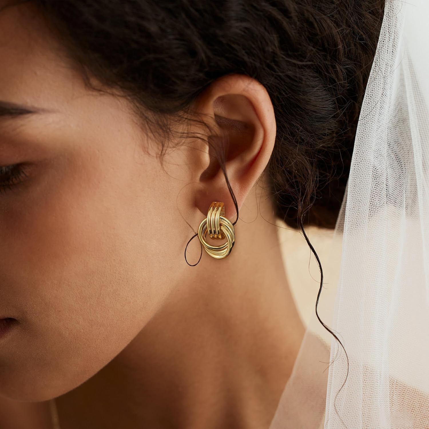 Trendy Knot Gold Earrings